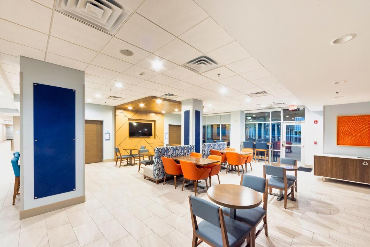 Holiday Inn Express & Suites - Harrisonburg University Area By Ihg מראה חיצוני תמונה