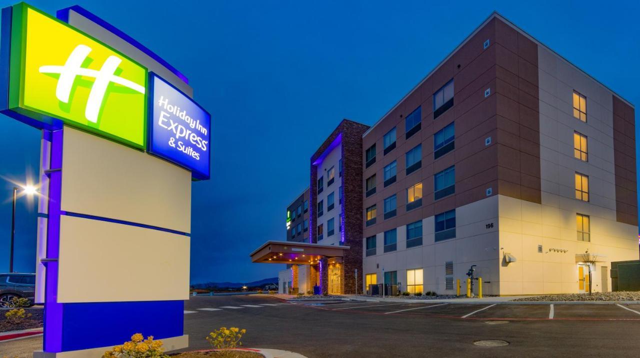 Holiday Inn Express & Suites - Harrisonburg University Area By Ihg מראה חיצוני תמונה